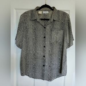 Black and White Patterned Button-Up Shirt